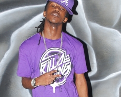 New Hip Hop Artist Lil Ru Addresses Fight and Shows Off Diamond Jewelry