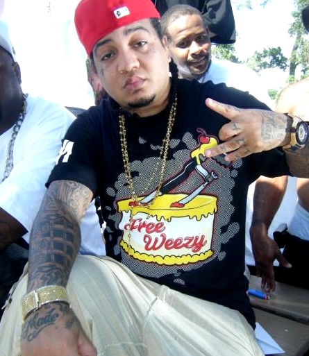 Gudda Gudda in 8&9 Clothing&prime;s Free Weezy Tee Shirt