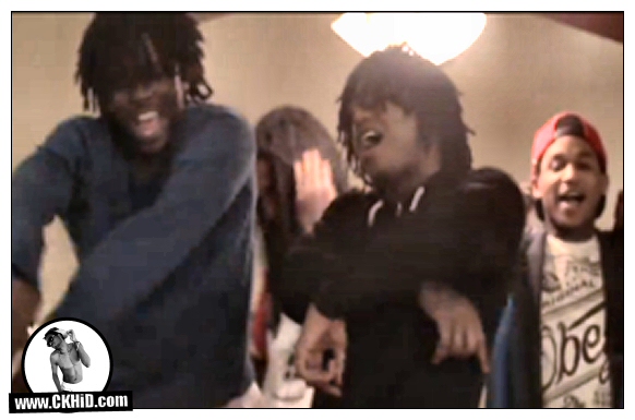 Chief Keef and the Glory Boyz Get Turnt Up on Table